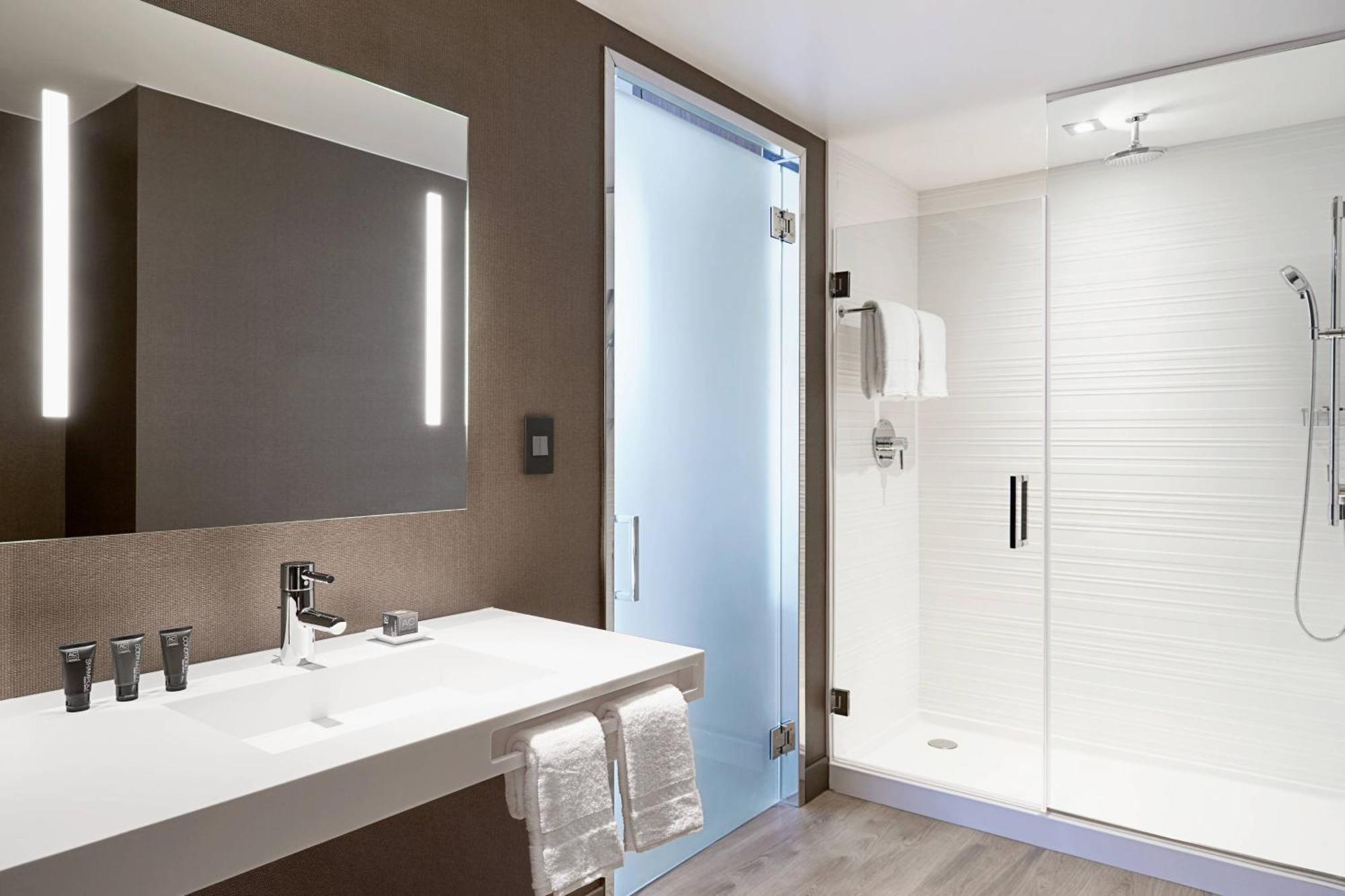 Ac Hotel By Marriott Phoenix Tempe/Downtown Экстерьер фото