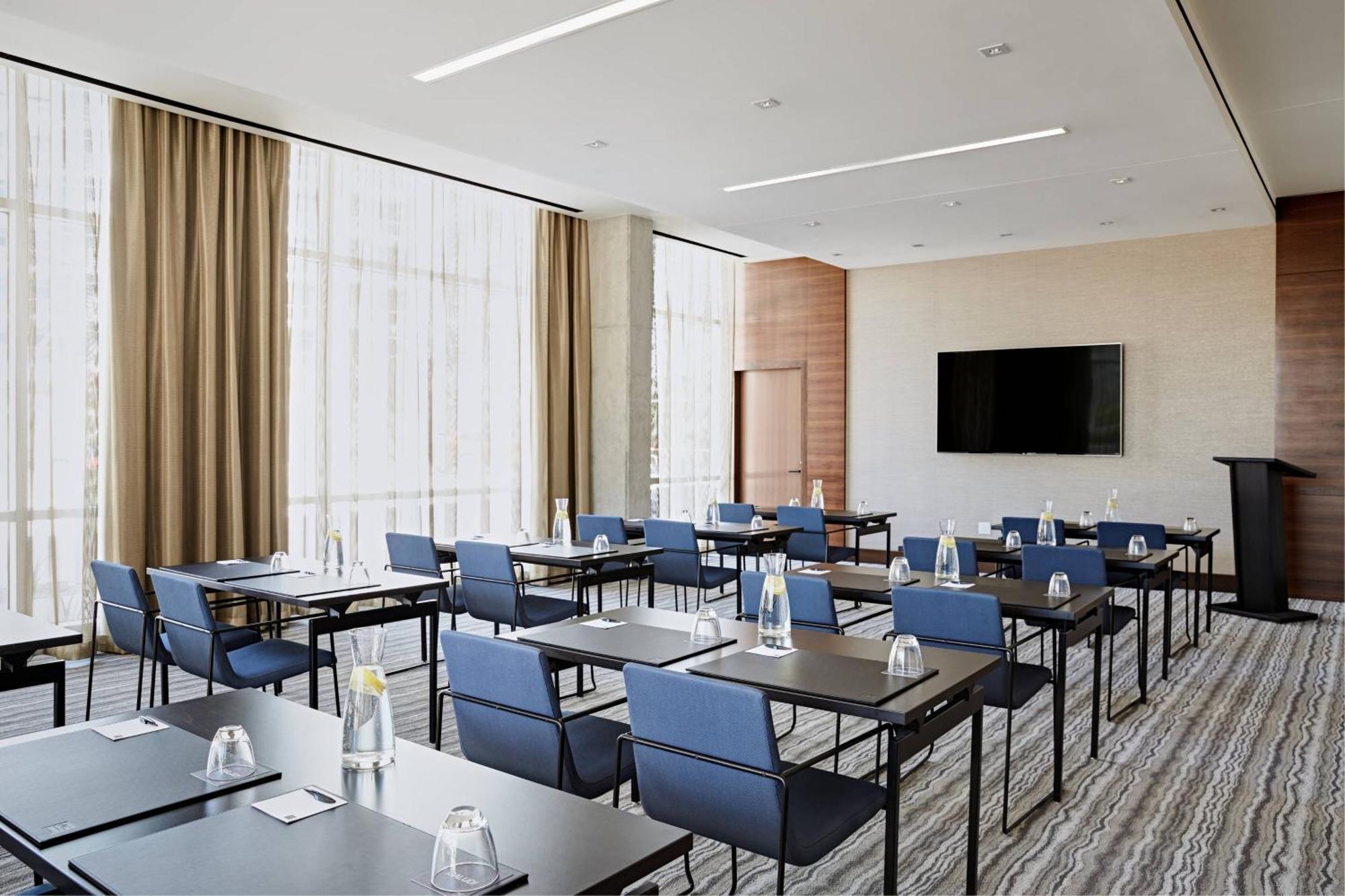 Ac Hotel By Marriott Phoenix Tempe/Downtown Экстерьер фото